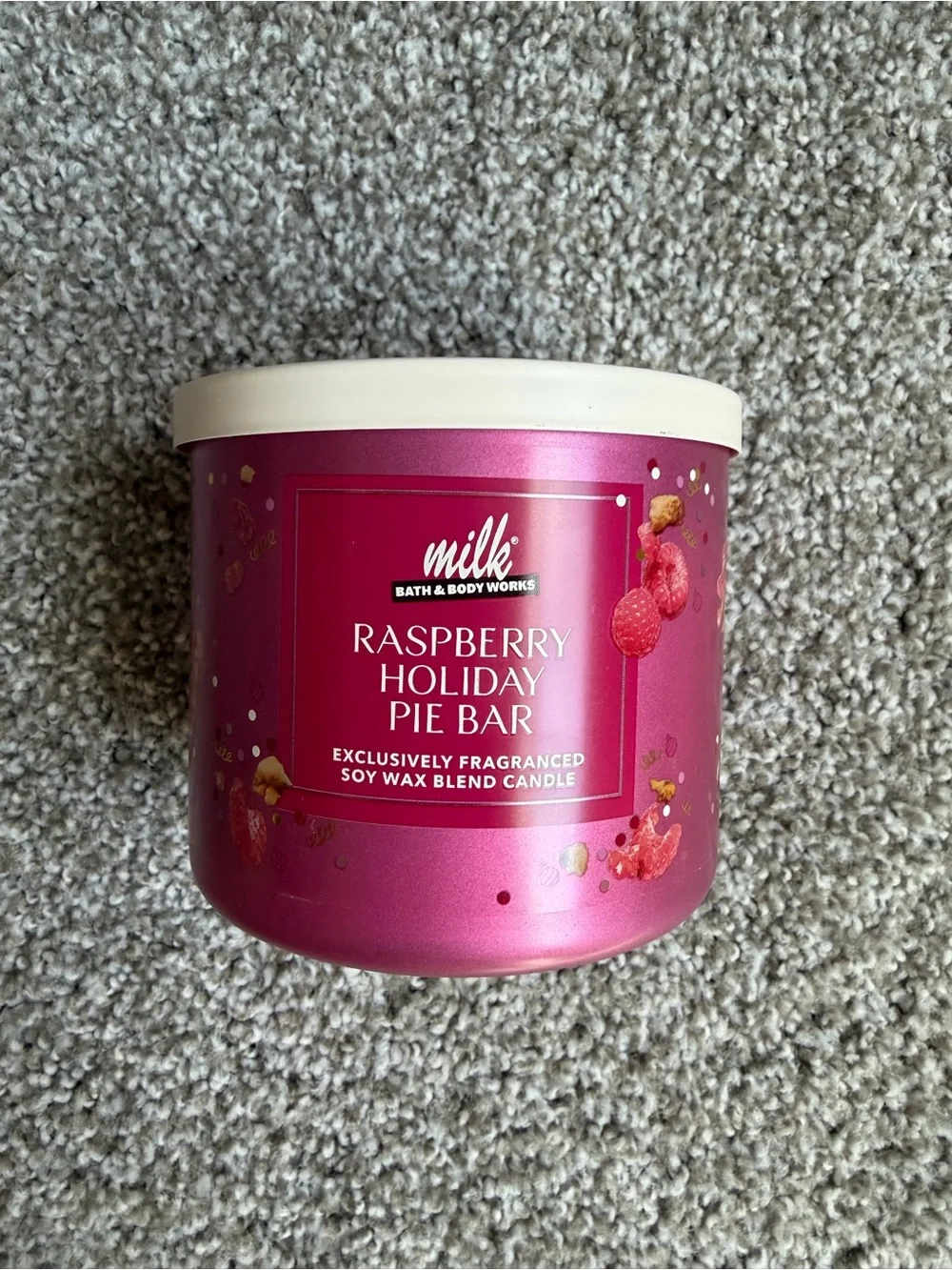 NEW Bath and Body Works x Milk Raspberry Holiday Pie Bar 3 wick candle